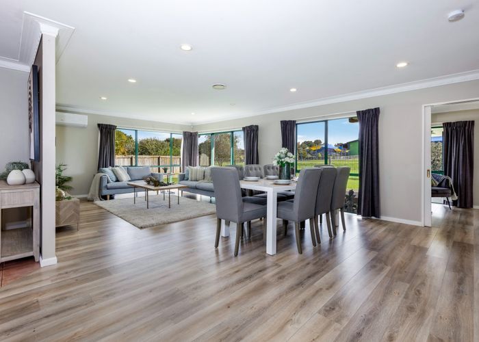  at 11 Linicro Place, Wattle Downs, Auckland