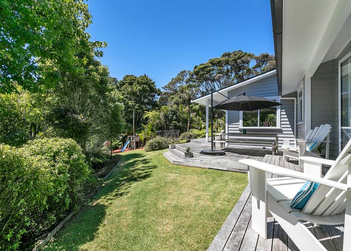  at 42 Landing Road, Titirangi, Auckland