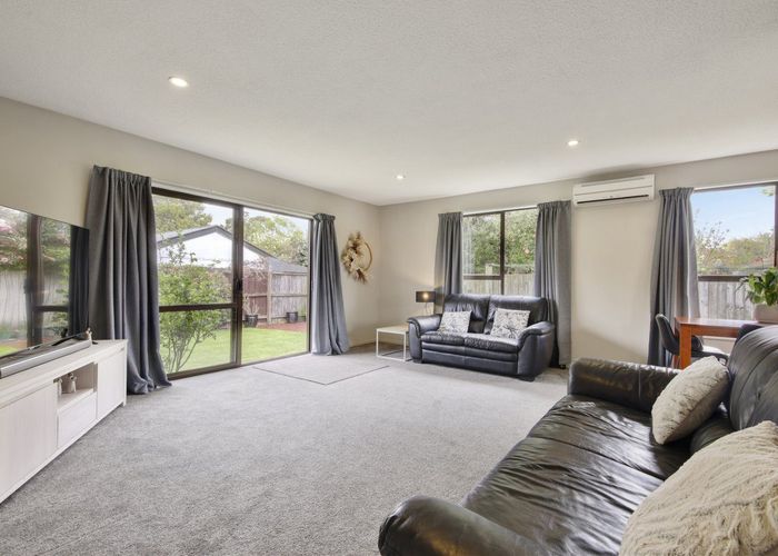  at 21A Dunedin Street, Redwood, Christchurch City, Canterbury
