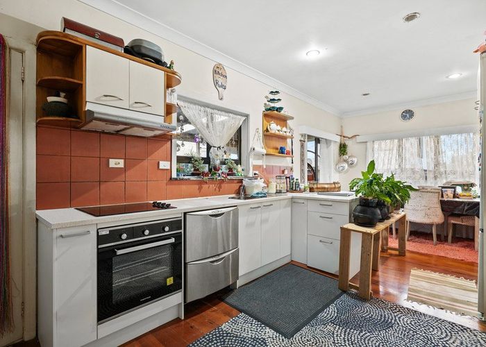  at 49 Kautami Avenue, Papatoetoe, Manukau City, Auckland