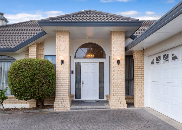  at 8 Bronte Place, Somerville, Auckland