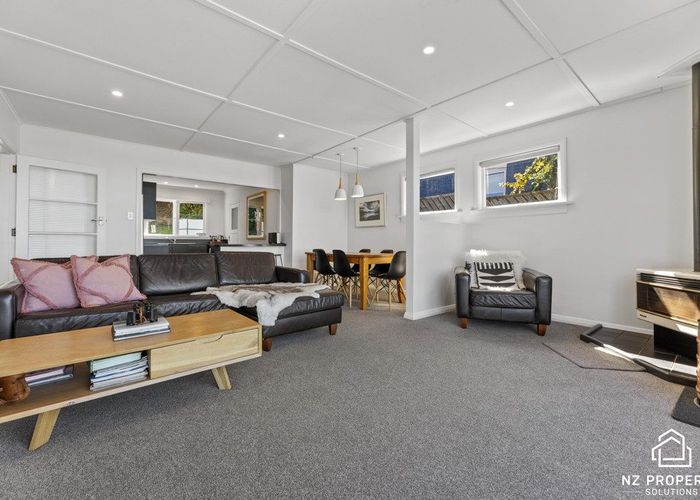  at 24 Seaview Terrace, Kew, Dunedin, Otago