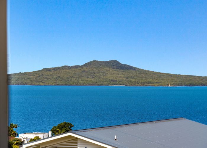  at 11 Katui Street, Castor Bay, North Shore City, Auckland