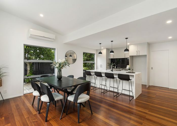  at 42A Park Road, Glenfield, Auckland
