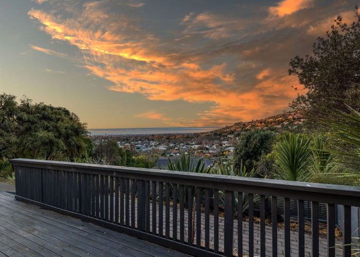  at 70 Landsdowne Terrace, Cashmere, Christchurch City, Canterbury