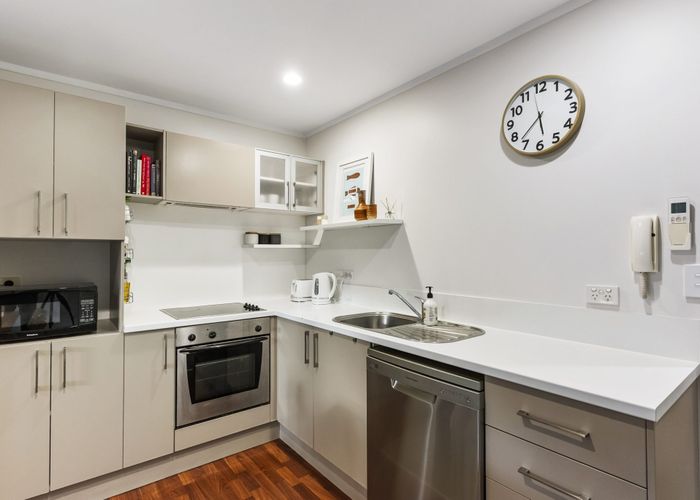  at 301/26 Morningside Drive, Morningside, Auckland