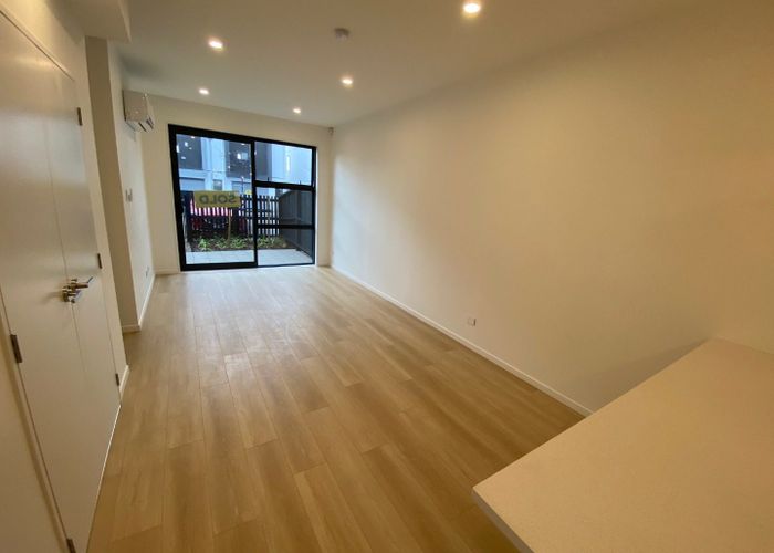  at 7 Papa Takaro Lane, Flat Bush, Manukau City, Auckland