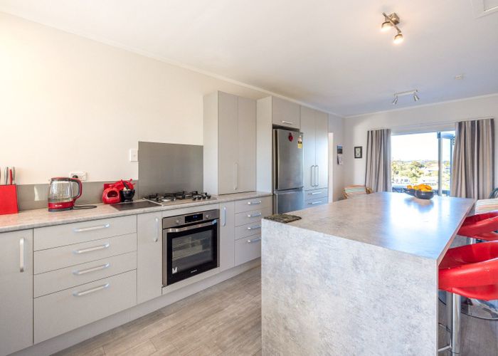  at 17 Wellington Road, Surfdale, Waiheke Island