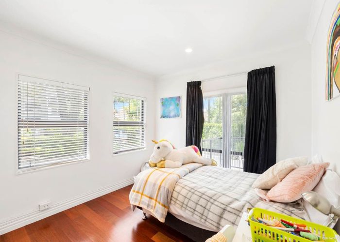  at 1/177 Hurstmere Road, Takapuna, Auckland