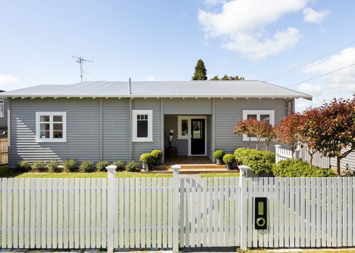  at 4 Dyer Street, Whitiora, Hamilton