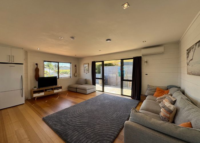  at 18 Alison Rd, Surfdale, Waiheke Island, Auckland