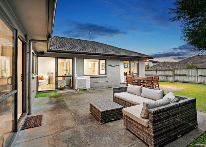  at 4 Gordal Place, Flat Bush, Auckland
