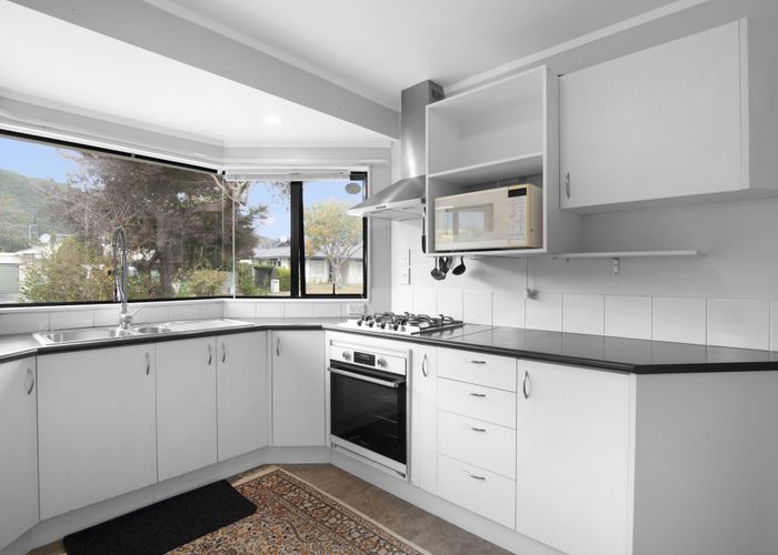  at 14 Belvedere Avenue, Waikanae, Kapiti Coast, Wellington