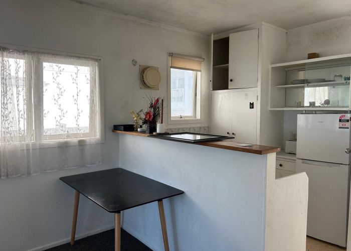  at 61 The Esplanade, Eastern Beach, Auckland