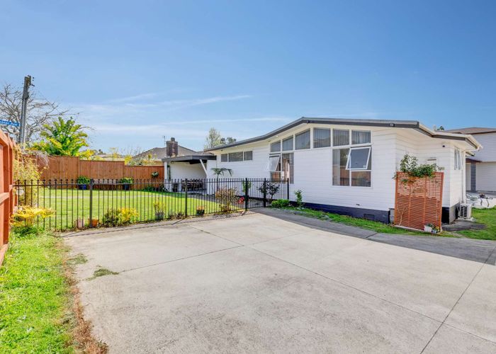  at 7 Woodvale Road, Glen Eden, Auckland