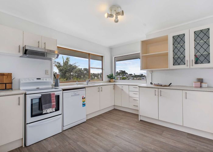  at 30 Gledstane Road, Stanmore Bay, Whangaparaoa