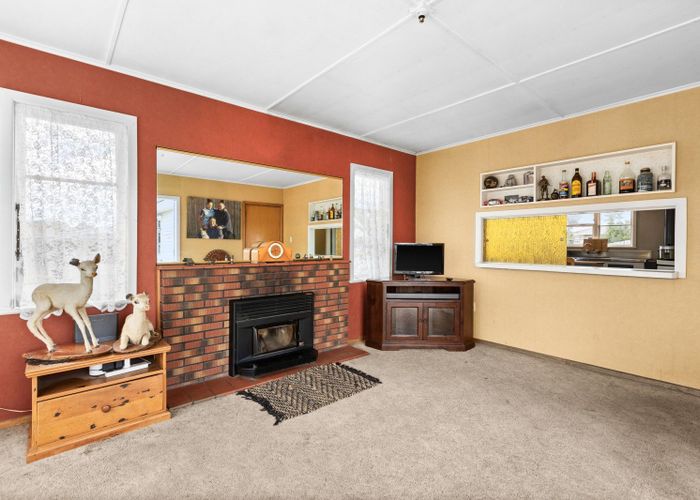  at 2 Merton Crescent, Pirimai, Napier