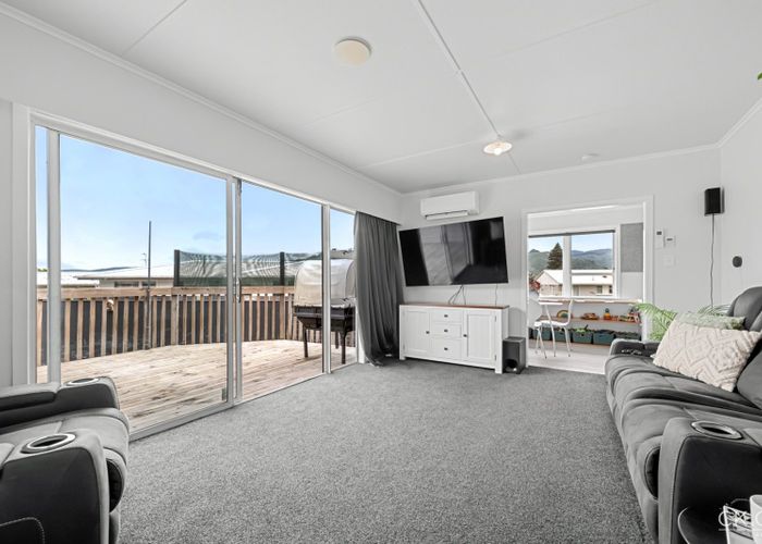  at 7 Prestige Place, Maoribank, Upper Hutt, Wellington