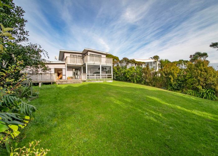  at 1 Te Ahuahu Road, Piha, Piha