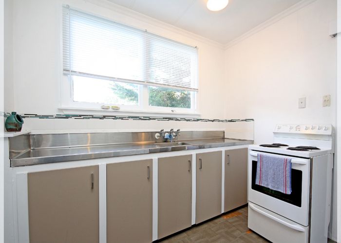  at 13 Signal Street, Foxton Beach, Foxton