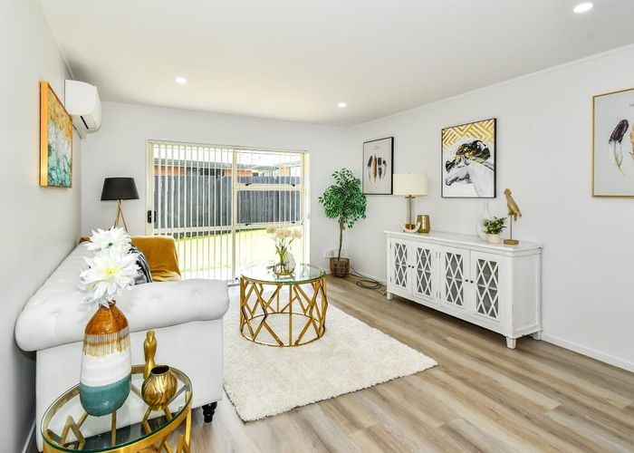  at 2/44 Wai Iti Place, Clendon Park, Auckland