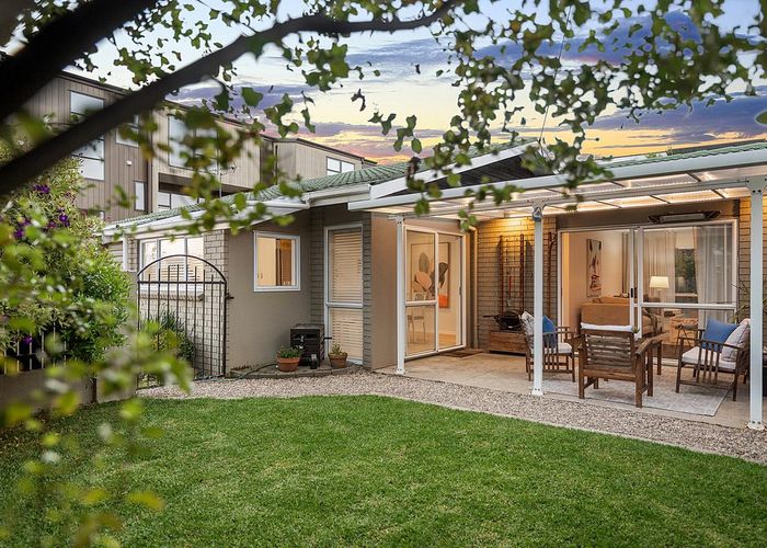  at 2/23 Lomond Street, Takapuna, North Shore City, Auckland