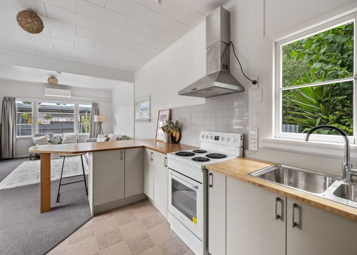  at 915a Heretaunga Street, Parkvale, Hastings, Hawke's Bay