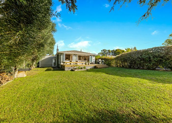  at 4 Divich Avenue, Te Atatu South, Auckland
