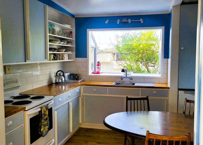  at 12 Takarei Terrace, Mokau, New Plymouth, Taranaki