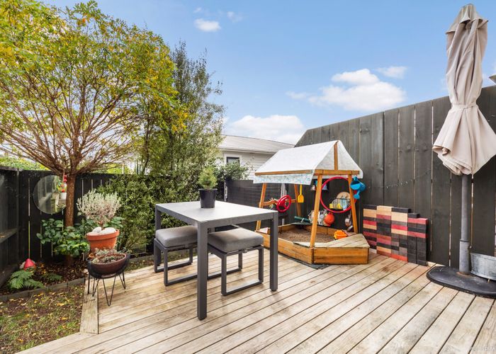  at 36C Erima Avenue, Point England, Auckland