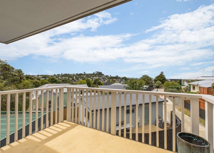  at 30 Gledstane Road, Stanmore Bay, Whangaparaoa
