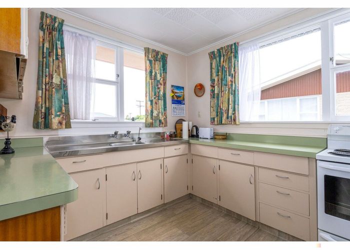  at 2 Hillsden Place, Glenwood, Timaru
