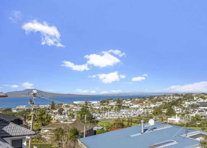  at 34A Seaview Road, Castor Bay, North Shore City, Auckland