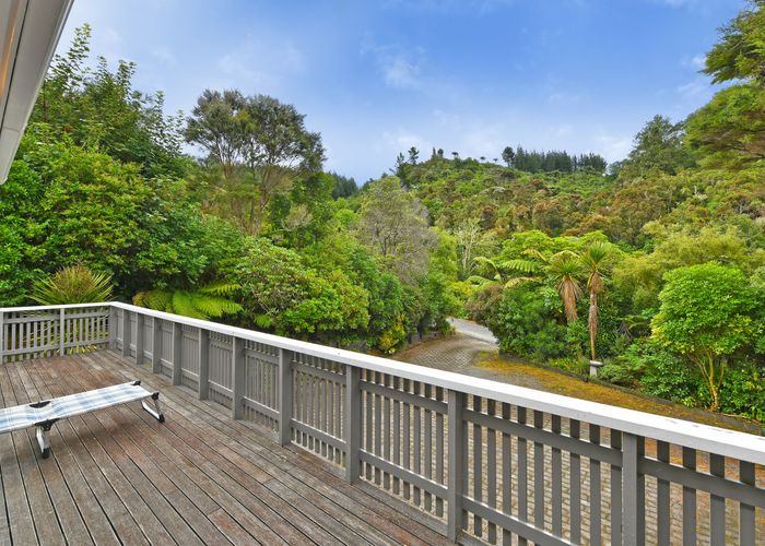  at 11 Avian Crescent, Blue Mountains, Upper Hutt