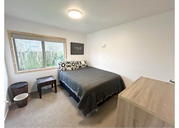  at 1/138 Hutchinson Avenue, New Lynn, Waitakere City, Auckland