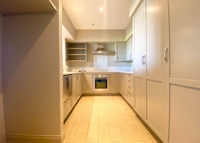  at 2C/38 James Cook Crescent, Remuera, Auckland City, Auckland
