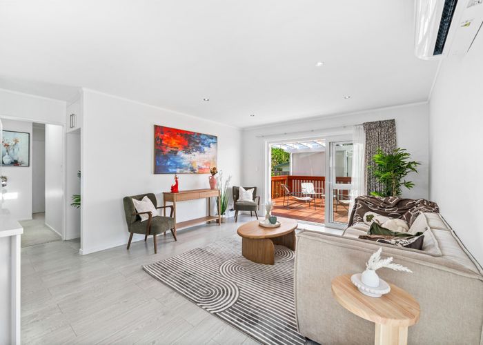  at 4/94 Lynwood Road, New Lynn, Waitakere City, Auckland
