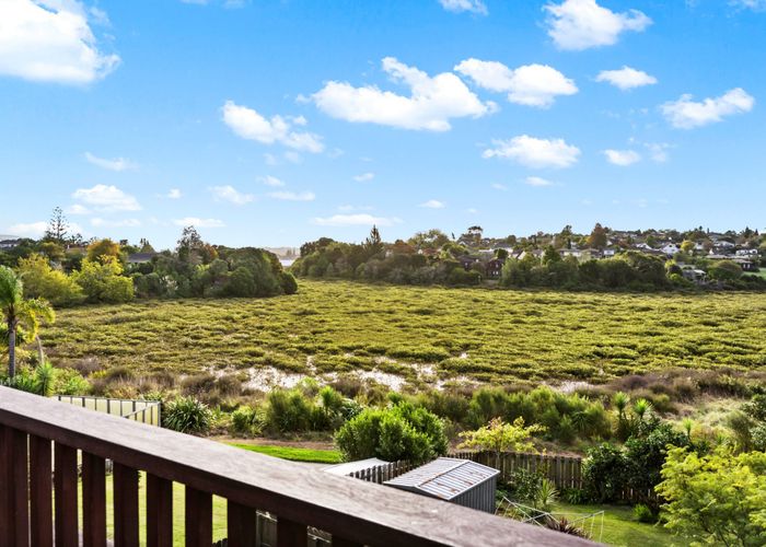  at 48 Galloway Crescent, Farm Cove, Manukau City, Auckland