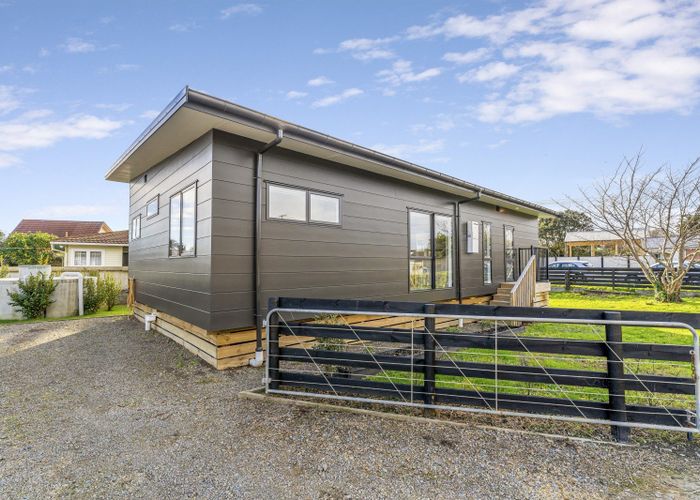  at 95 Atkinson Avenue, Otaki Beach, Kapiti Coast, Wellington