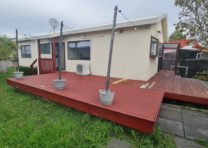  at 1/21 Southview Place, Wattle Downs, Auckland