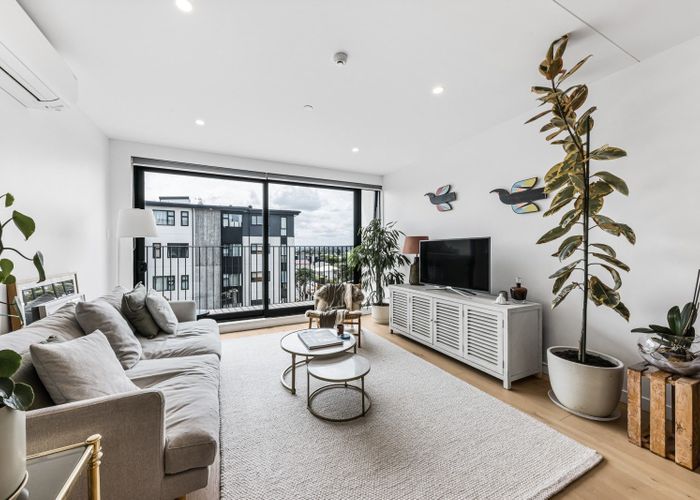  at 303/2 Miller Street, Point Chevalier, Auckland City, Auckland