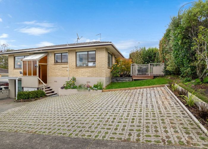  at 1/94 Glamorgan Drive, Torbay, North Shore City, Auckland
