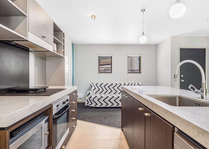  at 17/21 Hunters Park Drive, Three Kings, Auckland City, Auckland