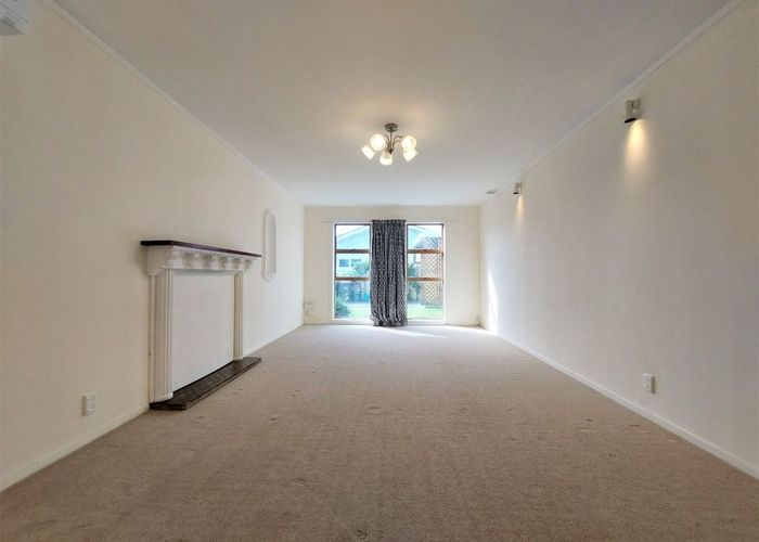  at 12 Chequers Avenue, Chartwell, Hamilton, Waikato
