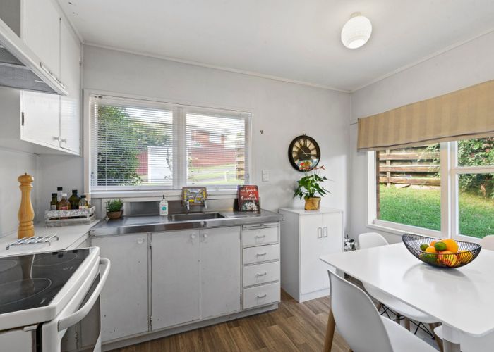  at 1/28C Sunnynook Road, Sunnynook, North Shore City, Auckland