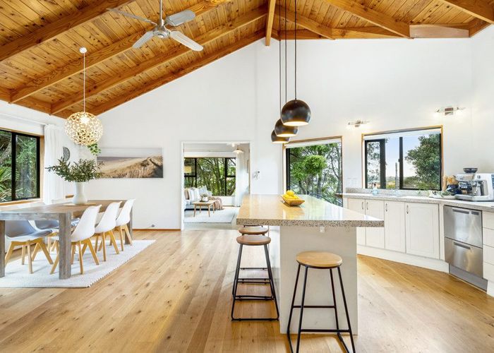  at 24A Seaview Avenue, Northcote Point, North Shore City, Auckland