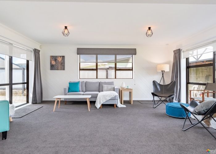  at 2/27 Merton Street, Trentham, Upper Hutt