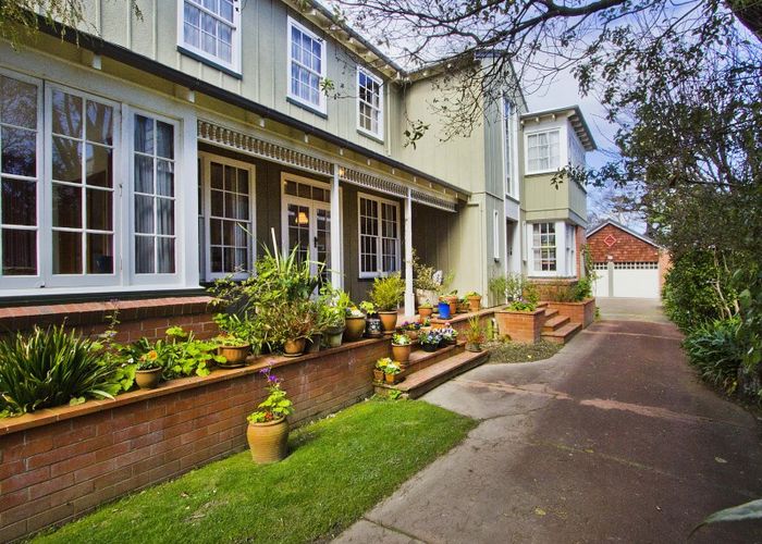  at 150 Waterloo Road, Hutt Central, Lower Hutt