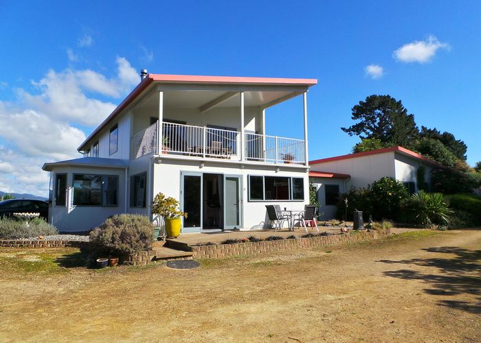  at 17 Riveredge Terrace, Levin
