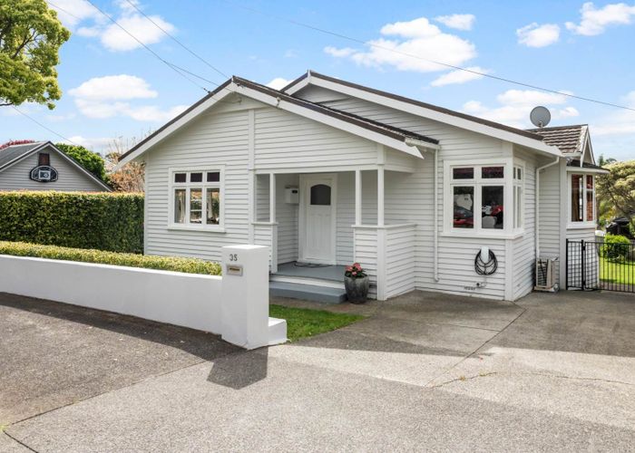  at 35 St Michaels Avenue, Point Chevalier, Auckland
